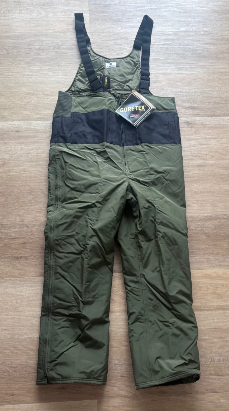 VF Imagewear Gore-Tex Men's Large Green Overalls Snow Bibs Pants Park Ranger NEW
Opens in a new wind