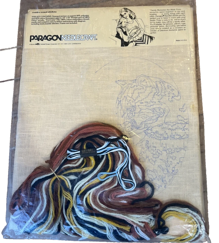 De colección Años 70 Susan Goldsmith Paragon Needlecraft Wildlife Series Cub Crewel Kit #0834 Foto 2 de 4