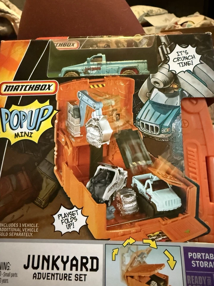 NIB Matchbox Popup Mini Junkyard Adventure Set Playset - With Collector Car - Image 3 of 4