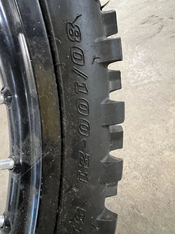 Rueda delantera negra Kawasaki KX250 2021-2025 OEM 41093-0006-WC 21"x1,60" Foto 3 de 4