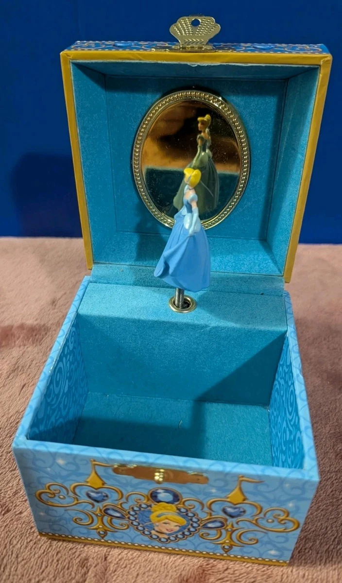 Cinderella Music Box In Collectible Music Boxes (1970-Now) for