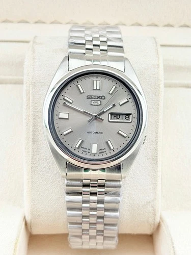 Vintage Seiko 5 Automatic Gray Dial Men's Watch 7009 Japan Movement Wristwatch