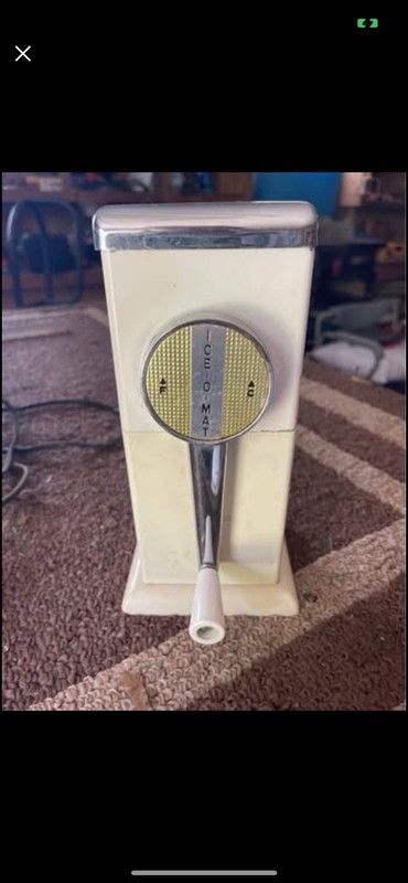 Vintage Ice-o-Mat Hand Crank Ice Crusher