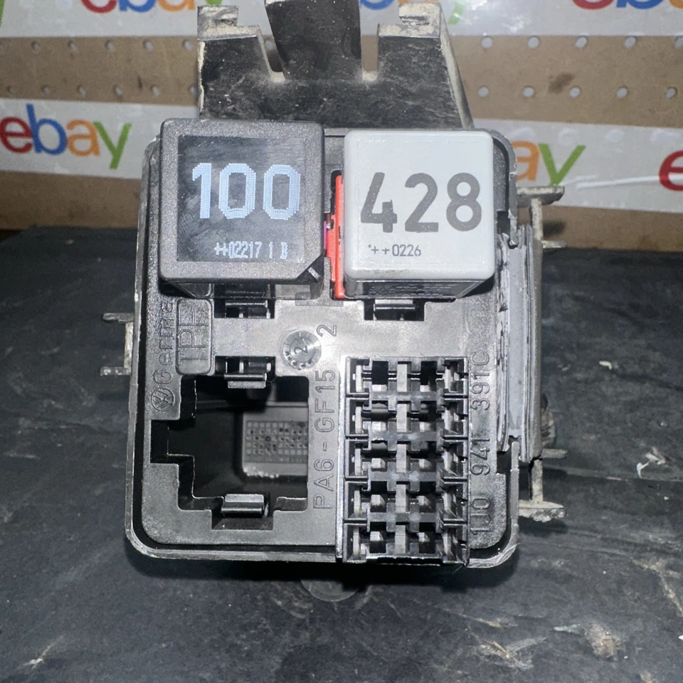 Used Fuse Box fits: 2003 Volkswagen Jetta Gengine compartment Grade A - Image 3 of 4