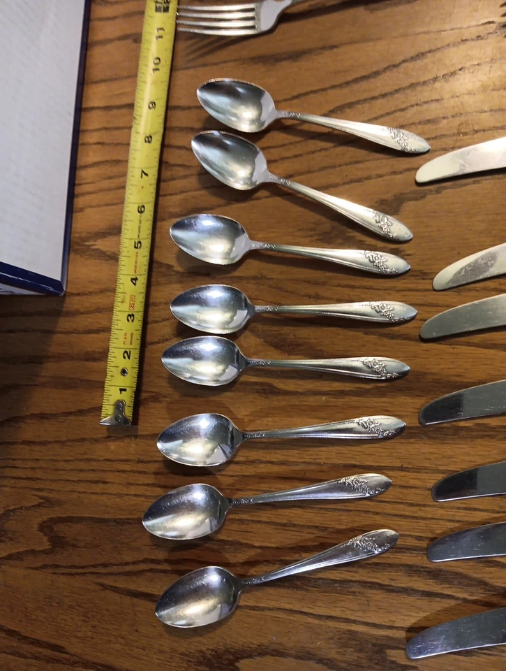 41 piezas Tudor Plate Oneida Community Silverware 8 Kns,sm Spns,lg Fks.11 Sm Fks6spn Foto 3 de 4