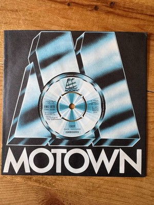 Commodores - Easy - 1977 UK soul 7'' Vinyl Record