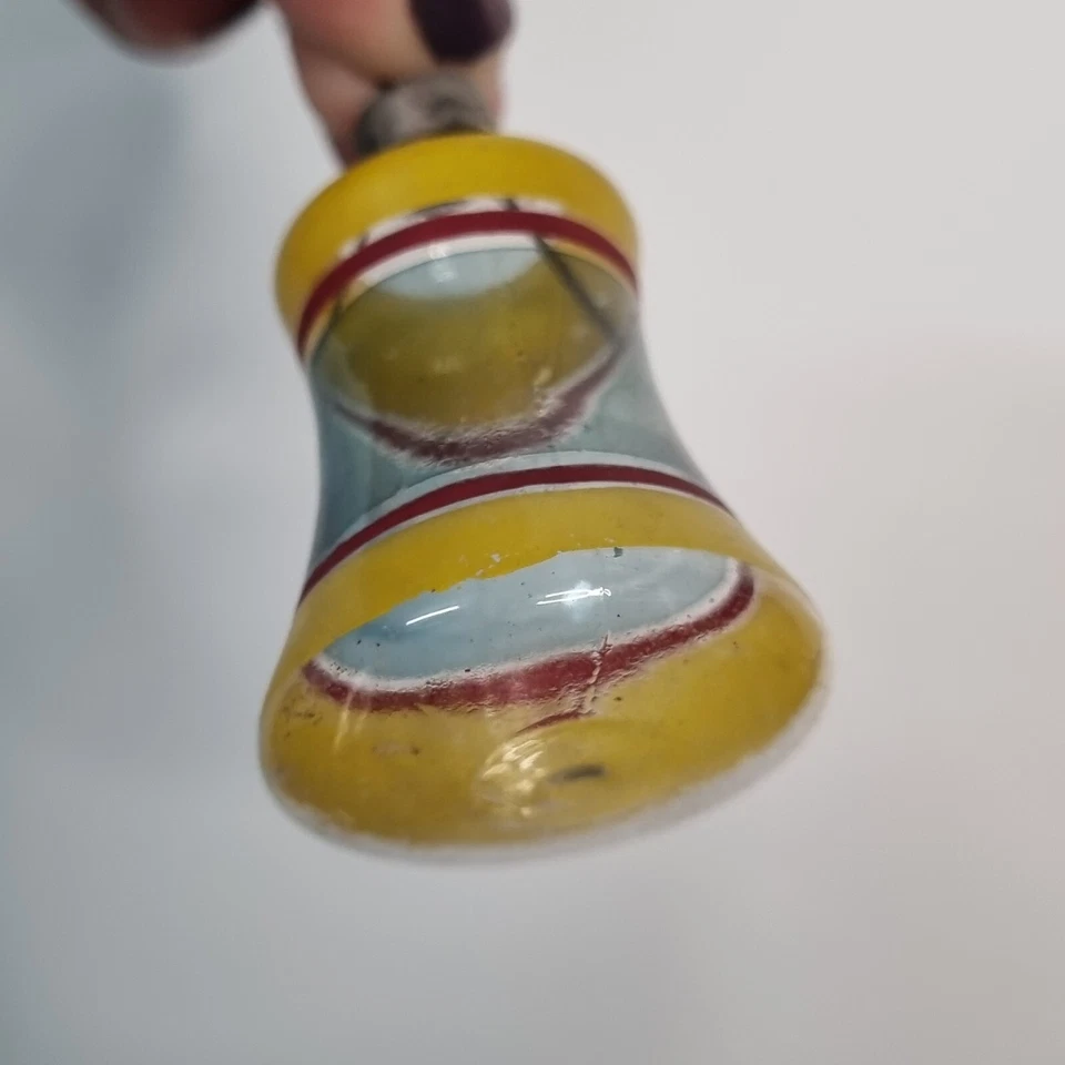 Campana de vidrio sin plata vintage de la Segunda Guerra Mundial adorno de Navidad dorado azul Foto 3 de 4