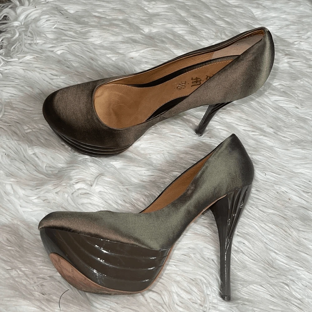 Size 10 heels deals