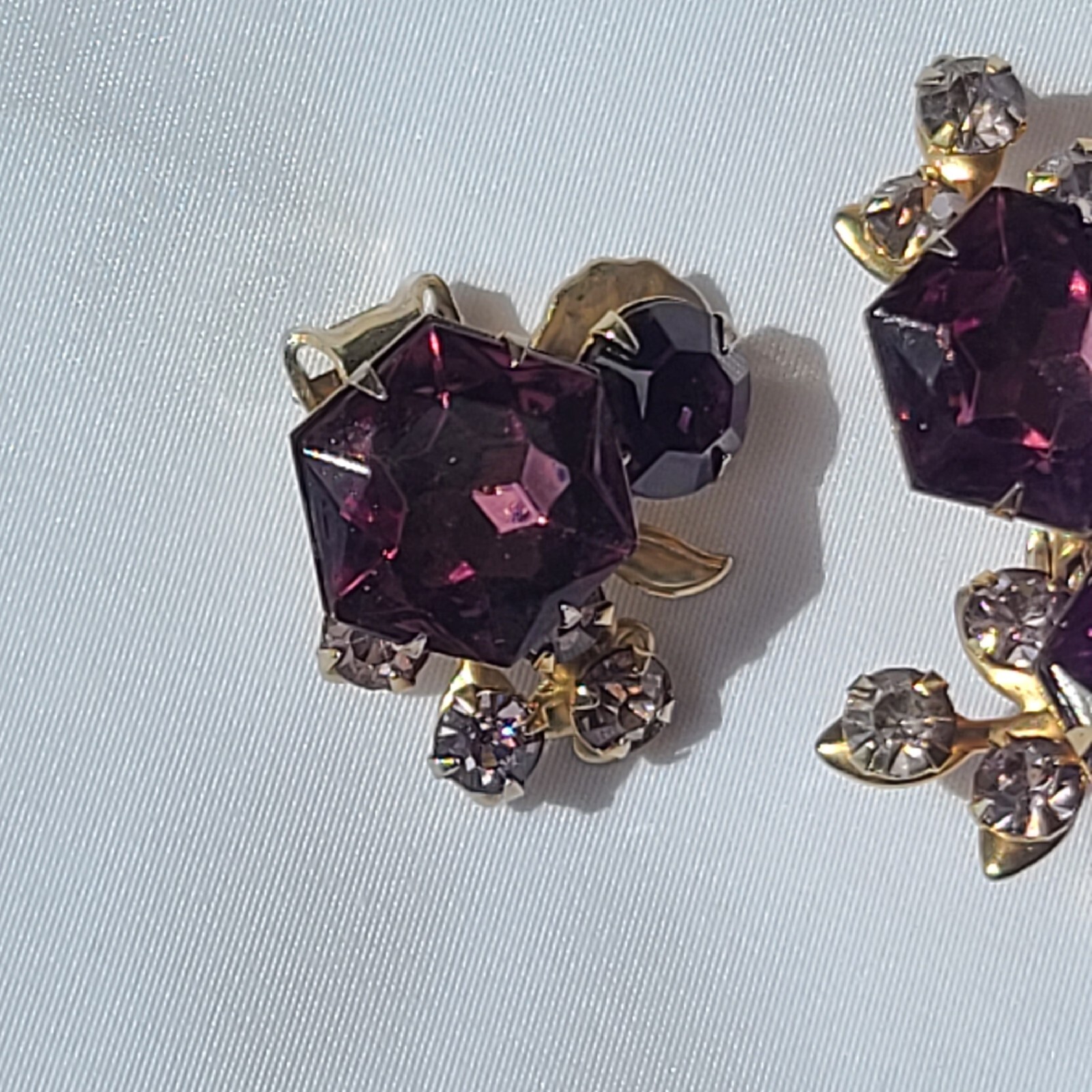 Vintage Gold Tone, Purple Glass Stones & Rhinestone, Brooch & Clip
