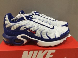 nike air max plus white red blue