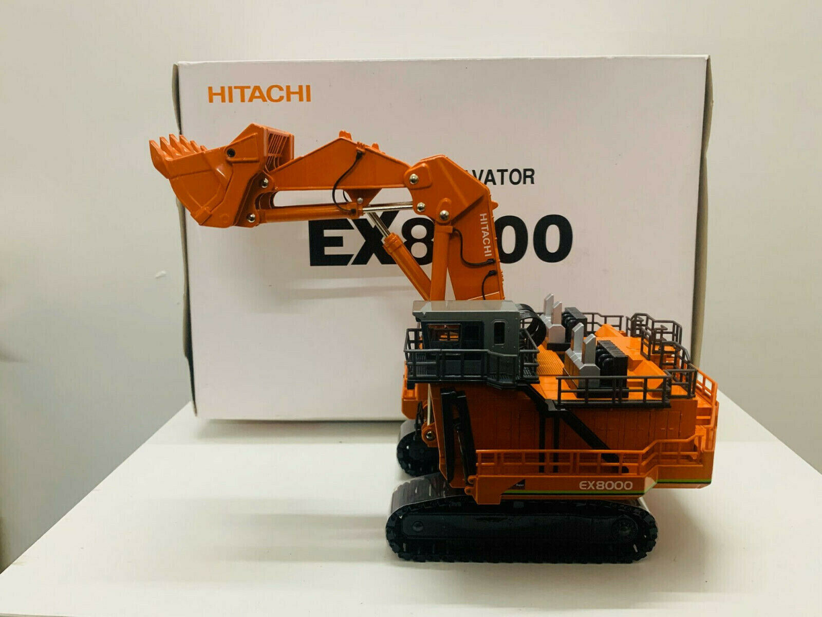 HITACH HYDRAULIC EXCAVATOR EX8000 ショベル-