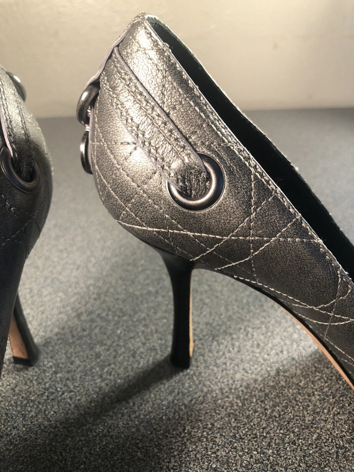 Talons Dior gris cannage peep toe taille 39 1/2