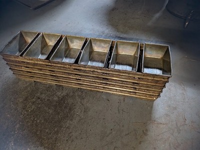Vintage 1940's Lockwood Industrial 6 Strap Loaf Metal Bread Pan
