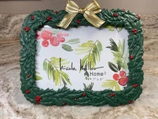 Christmas Photo Frame 7x5 Holly And Big Gold Bow Horizontal Nicole Miller New