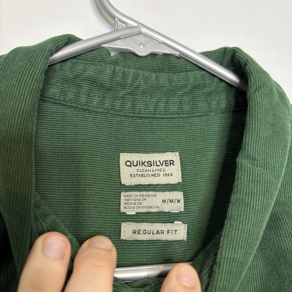 Quiksilver Shirt Men’s M Green Corduroy Vintage 90s Y2K Button-Up Long Sleeve - Image 4 of 4
