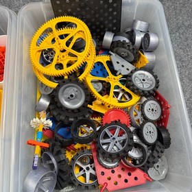 Over 2000 Pieces 10 Lbs HUGE K'NEX Mixed Bulk Lot Misc Just of Parts Knex Clean!