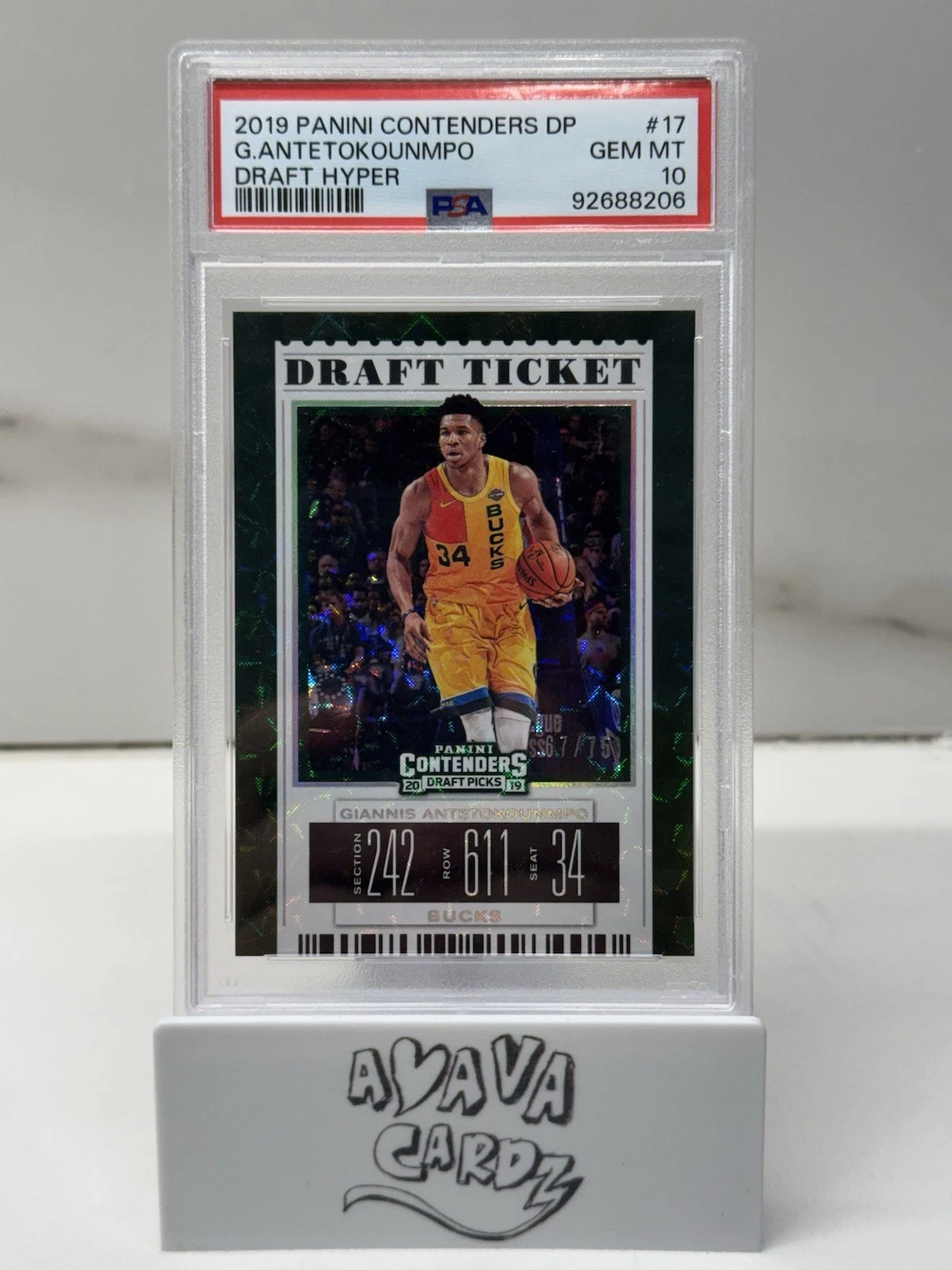 Giannis Antetokounmpo trading card