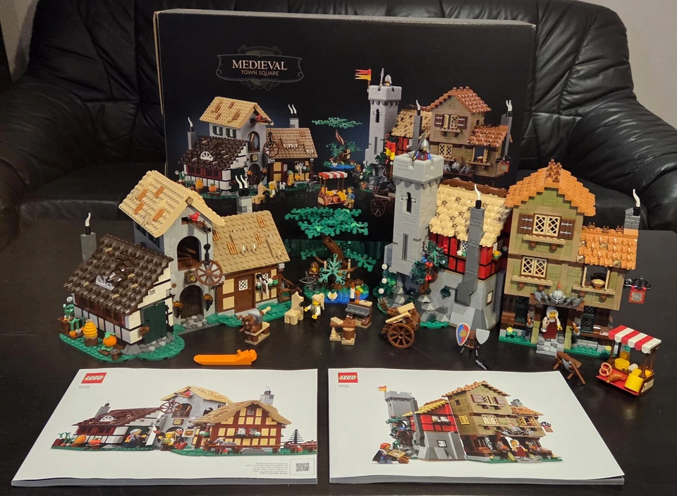 LEGO Icons 10332 Medieval Town Square, Foto 1 von 5