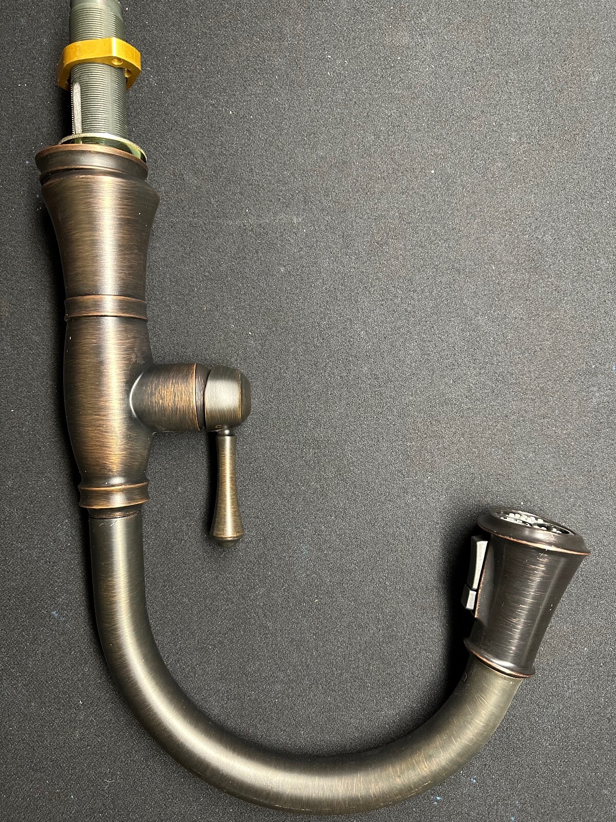 Delta Cassidy Venetian Bronze Pull-Down Kitchen Faucet - 9197-RB-DST