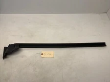 17-23 TESLA MODEL 3 FRONT RH DOOR WINDOW BELT INNER SEAL OEM 109049600E 2936 U8