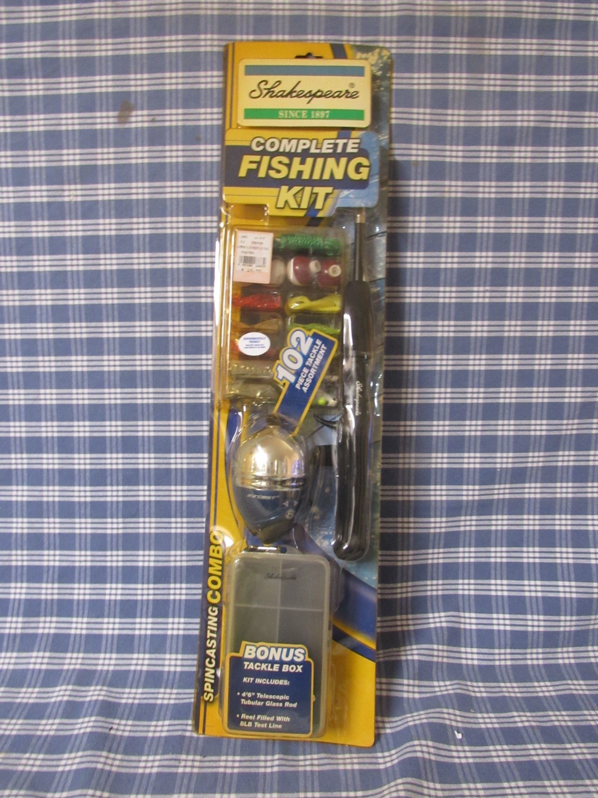 Shakespeare Complete Fishing Kit Spin Casting Combo (NOS) FAST FREE SHIPPING.