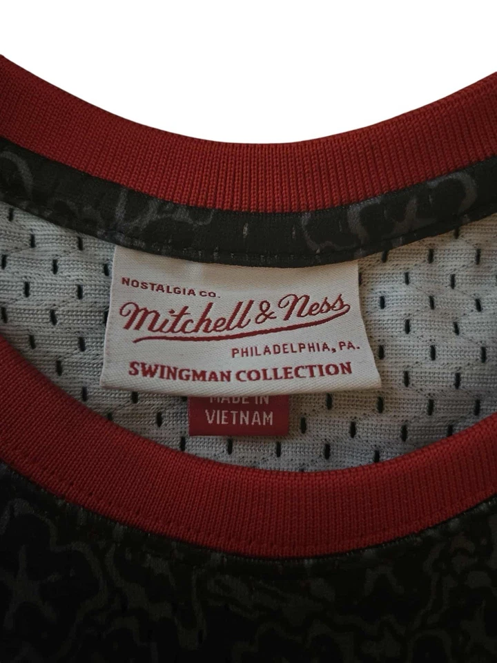 Футболка универсального игрока Mitchell & Ness Clyde Drexler 91/92 Trail Blazers черная лиственная древесина - Изображение 3 из 4