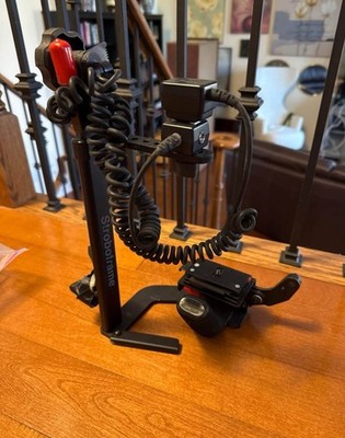 STROBOFRAME PRO Strobe Flash Bracket As Is/For Parts
