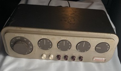The Quad Control Unit Preamplifier Type QC II Untested
