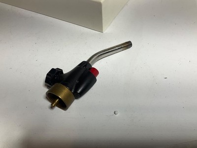 Bernzomatic BASIC TORCH Built-In Ignition Adjustable Flame Trigger Start WT2301