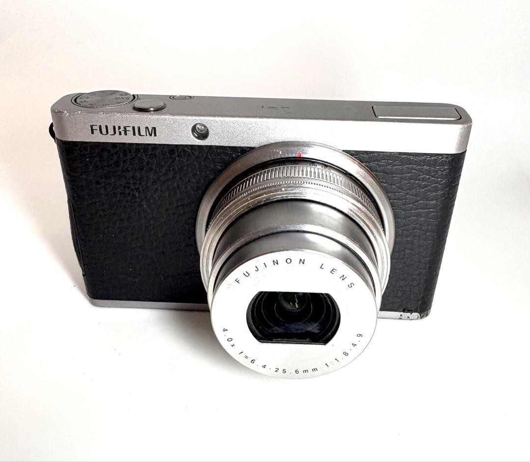 FUJIFILM XF1,Digital,Black 4x,3in,f/1.8,12MP Fujifilm Junk