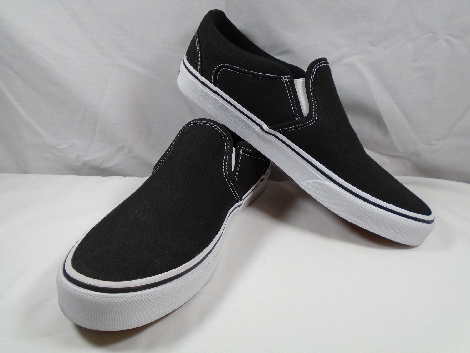 NWOB Men's Vans Asher Slip On Skate Shoe assorted sizes & colors eBay