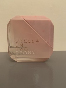 stella mccartney in two peony perfume