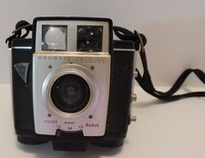 Vintage Kodak Brownie Twin 20 Camera UNTESTED