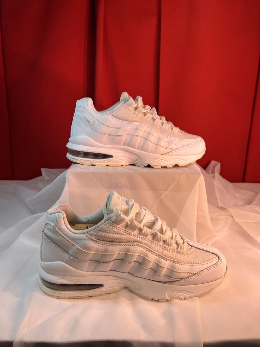 靴 Nike Air Max 95 Essential White 27.5 Nike Air Max 95 Essential Men's Running, Cross Training Sneakers