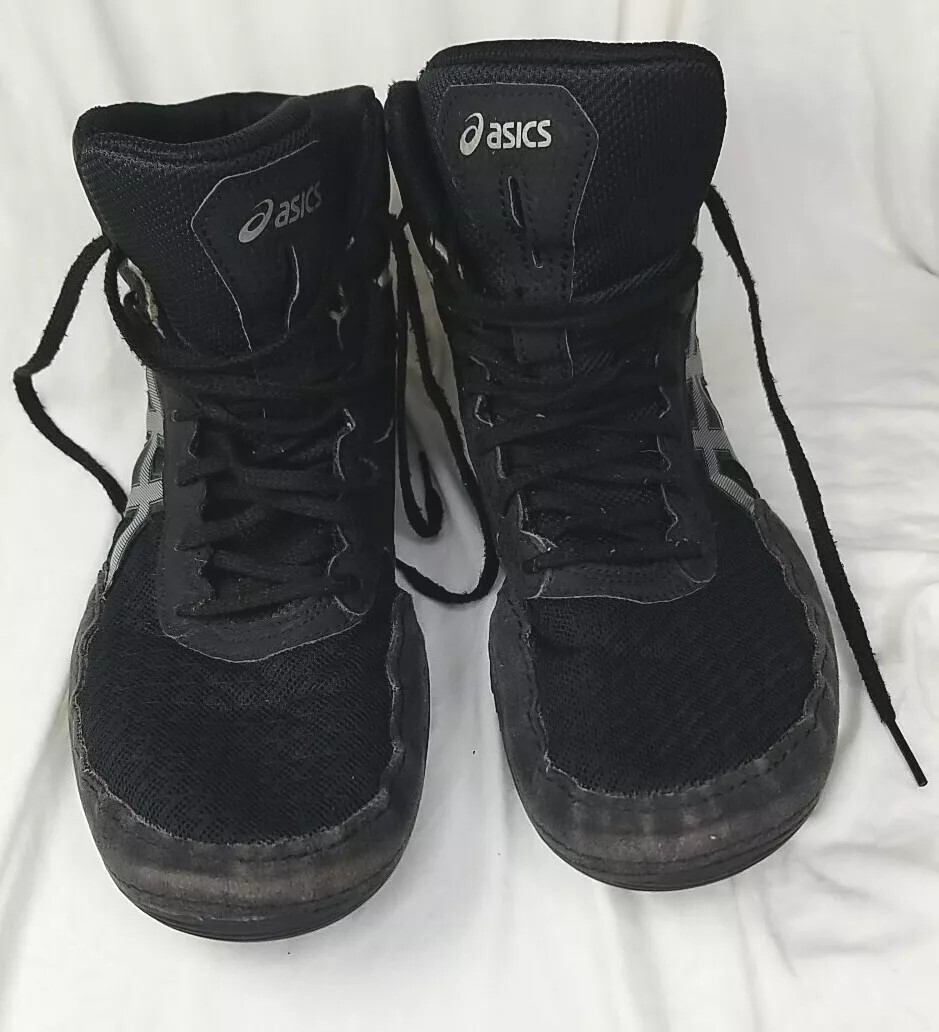 Size 9.5 Asics Matflex 6 Men display picture 1