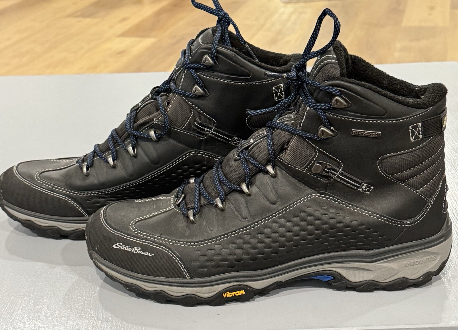 Eddie Bauer Vibram Mountain Ops Boot Black Thermafill MIdlite Mens