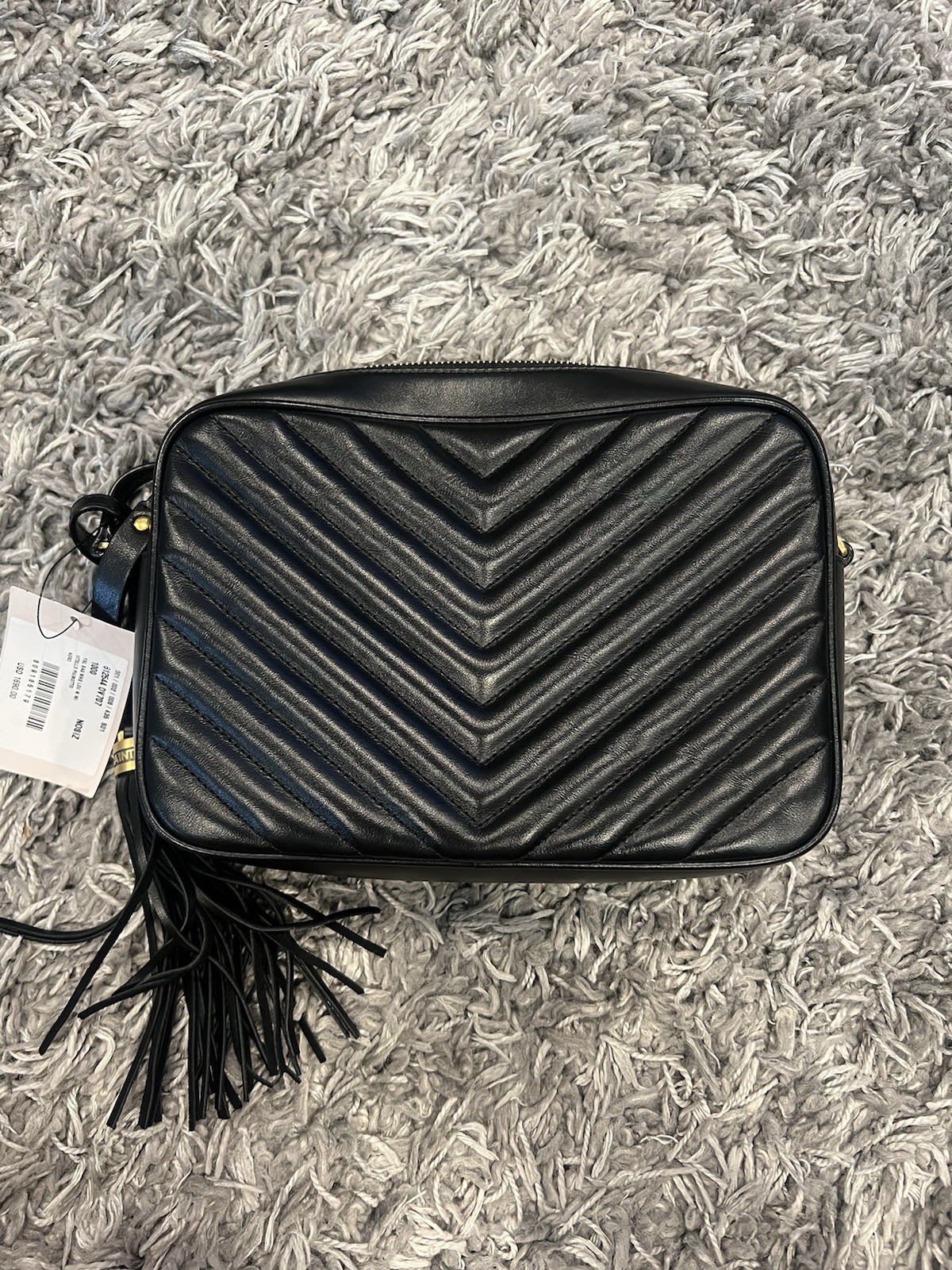 Saint Laurent Matelasse Borsa per fotocamera media monogramma Lou in pelle di vitello Nera