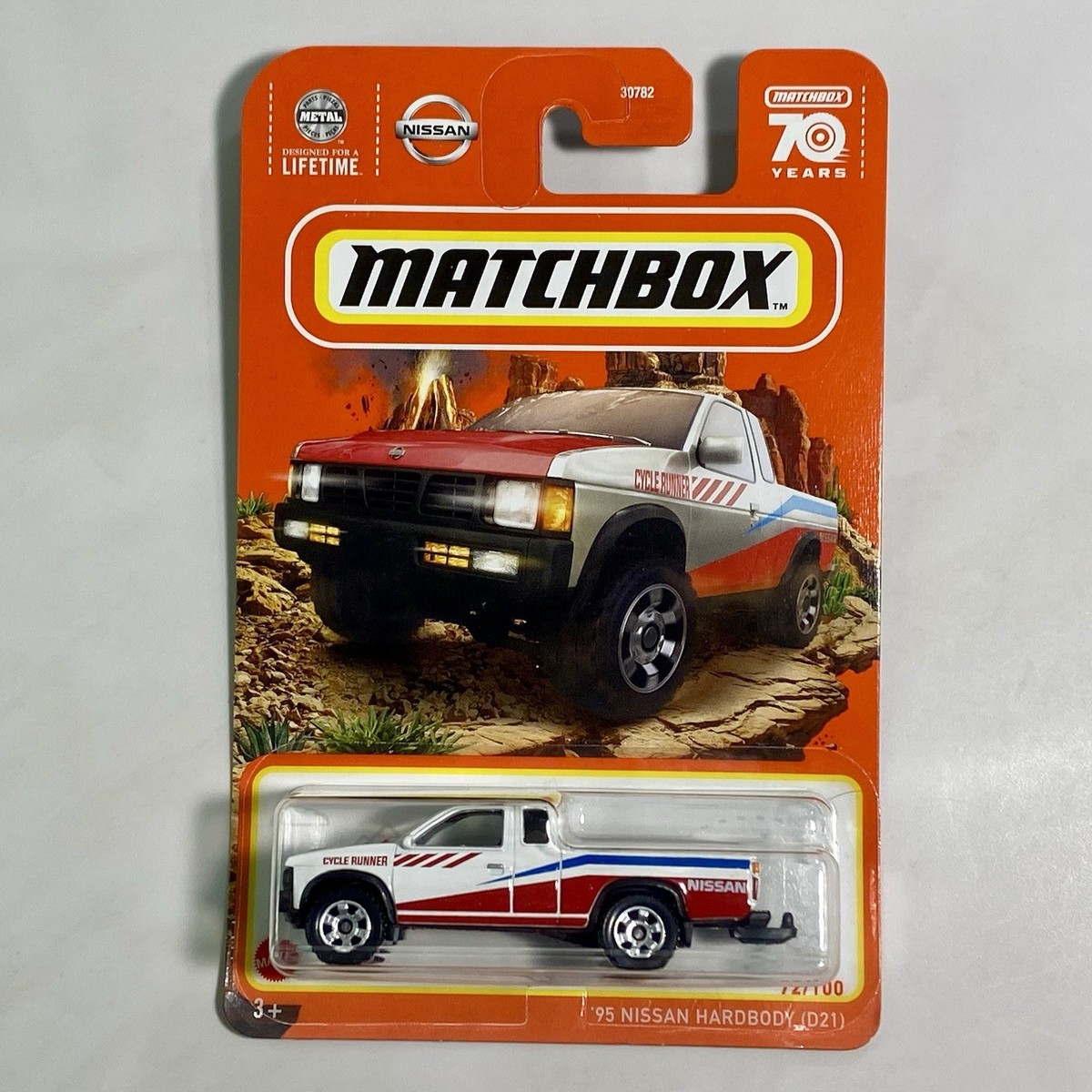 Hot Wheels RLC 1986 Nissan 720 King Cab Matchbox 85 Pathfinder 95