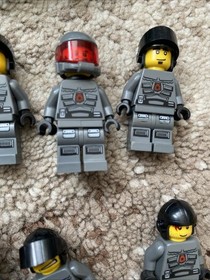 Lego Space Police 3 Officer Lot Of 8