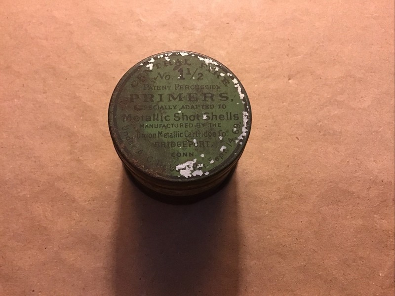 Vintage UNION METALLIC CARTRIDGE CENTRAL FIRE 1.5 PERCUSSION PRIMERS EMPTY TIN