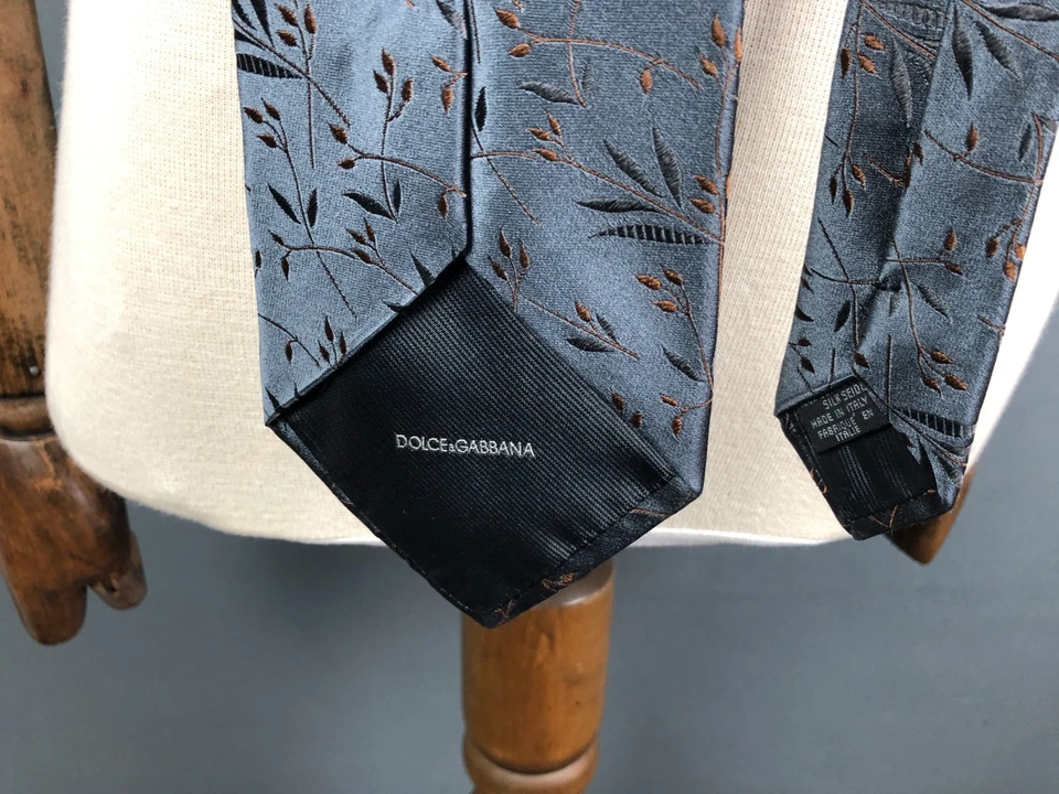 Corbata para hombre Dolce&Gabbana gris seda floral Foto 4 de 4
