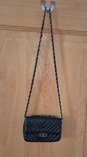 Damenledertasche gebr. T.Rath schwarz gesteppt Kettenlederriemen/ Knebelverschl.