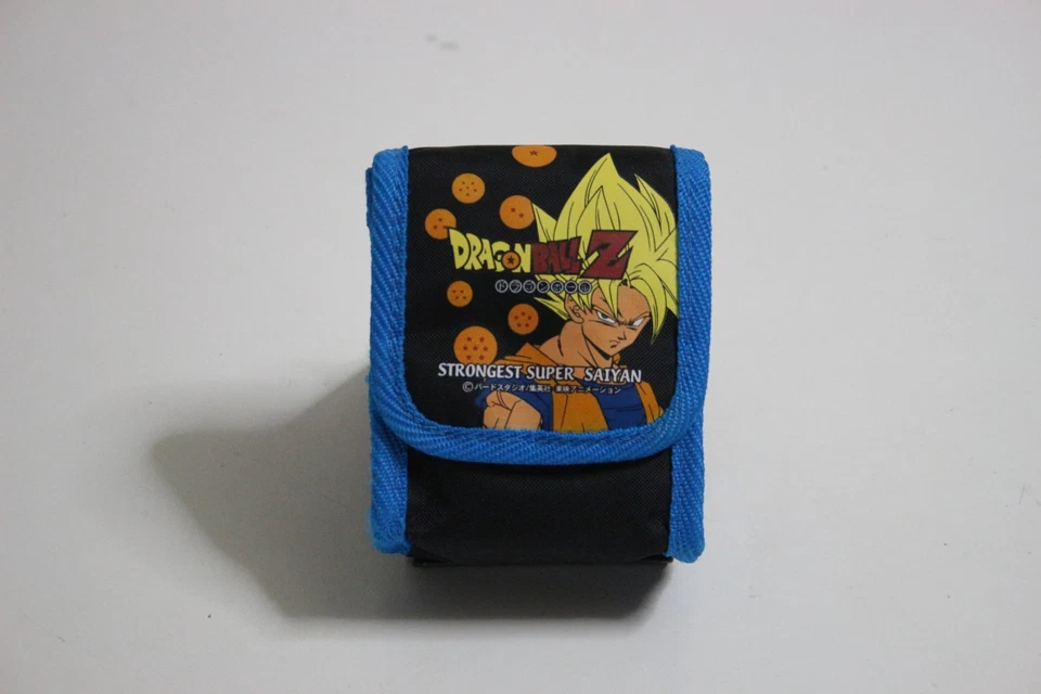 Estuche de transporte Dragon Ball Z para Nintendo Game Boy Advance SP / Super Saiyan Goku Foto 4 de 4