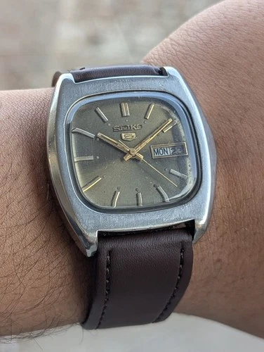 Seiko 5 Automatic 7019-5000 Baby Monaco Rare Dial Vintage Men's Watch Japan