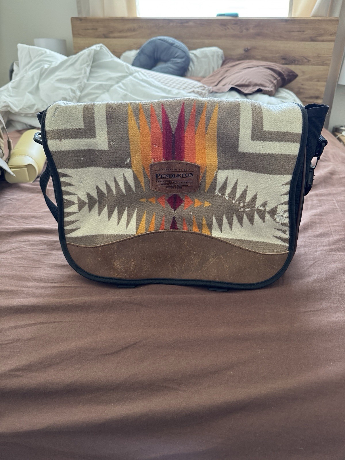 Pendleton Bag W/Shoulder Strap Brown Leather 82%W… - image 2