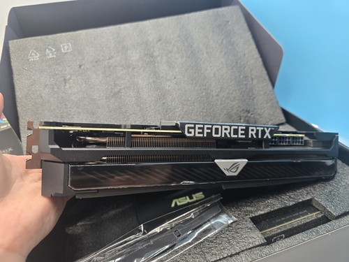 ASUS ROG Strix NVIDIA GeForce RTX 3070 Ti OC Edition GAMING Graphics Card - Afbeelding 11 van 14