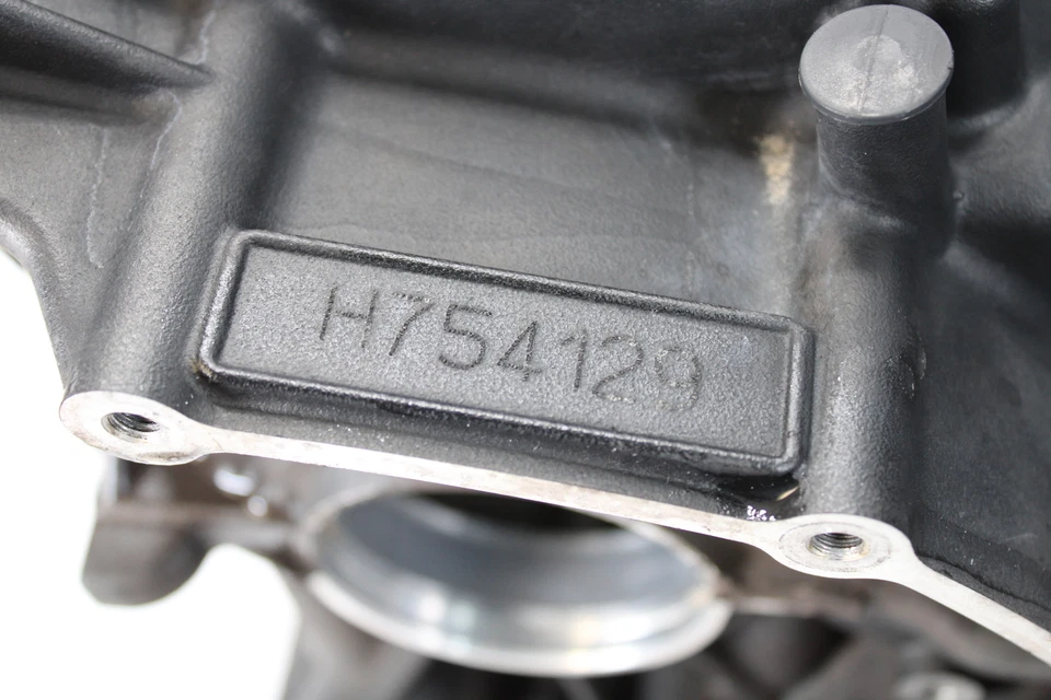 Triumph Thruxton 1200 R 2016 fundas de motor/carter de motor principal Foto 3 de 4