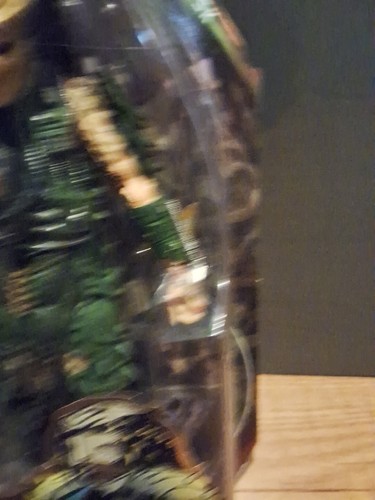 NECA PREDATOR SERIES 18 “BROKEN TUSK” GENUINE NECA FIGURE BNISB - Picture 13 of 14