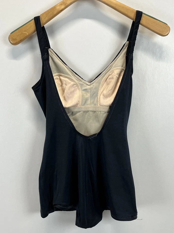 Vintage Mainstream Swimsuit Sz 12 GUC Union Made Tag USA - Image 2 of 4