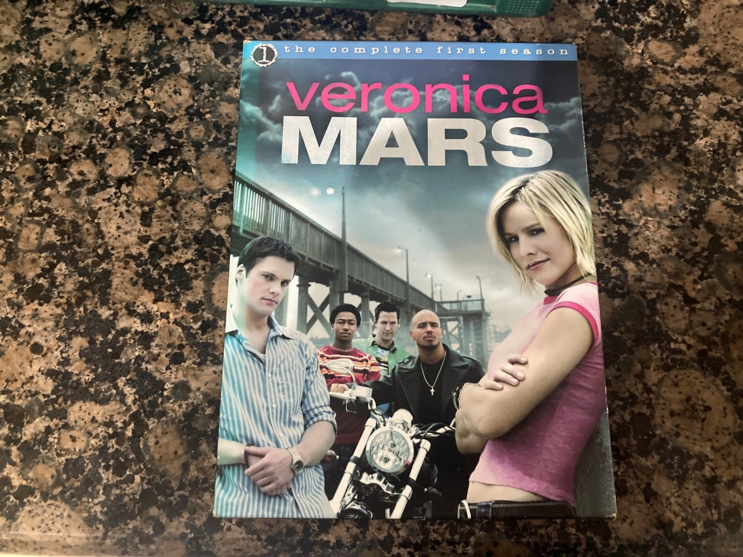 VERONICA MARS SEASON 1 ( REGION 1) DVD FREE SHIPPING